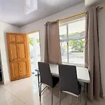 Cerca al centro, wifi 500mbs, privado para 3 personas